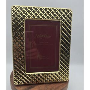 VINTAGE Solid Brass Standing Picture Photo Frame 5"x 7" Quilted Texture Korea